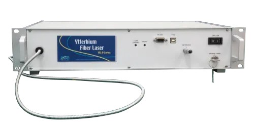 高功率2RU NIR光纤激光器