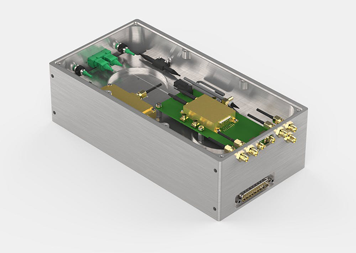 典型的光子激光引擎图像，通常包括宽带耦合器、光延迟线、干涉结构和偏振分选接收器，以实现高分辨率 OCT 扫描。